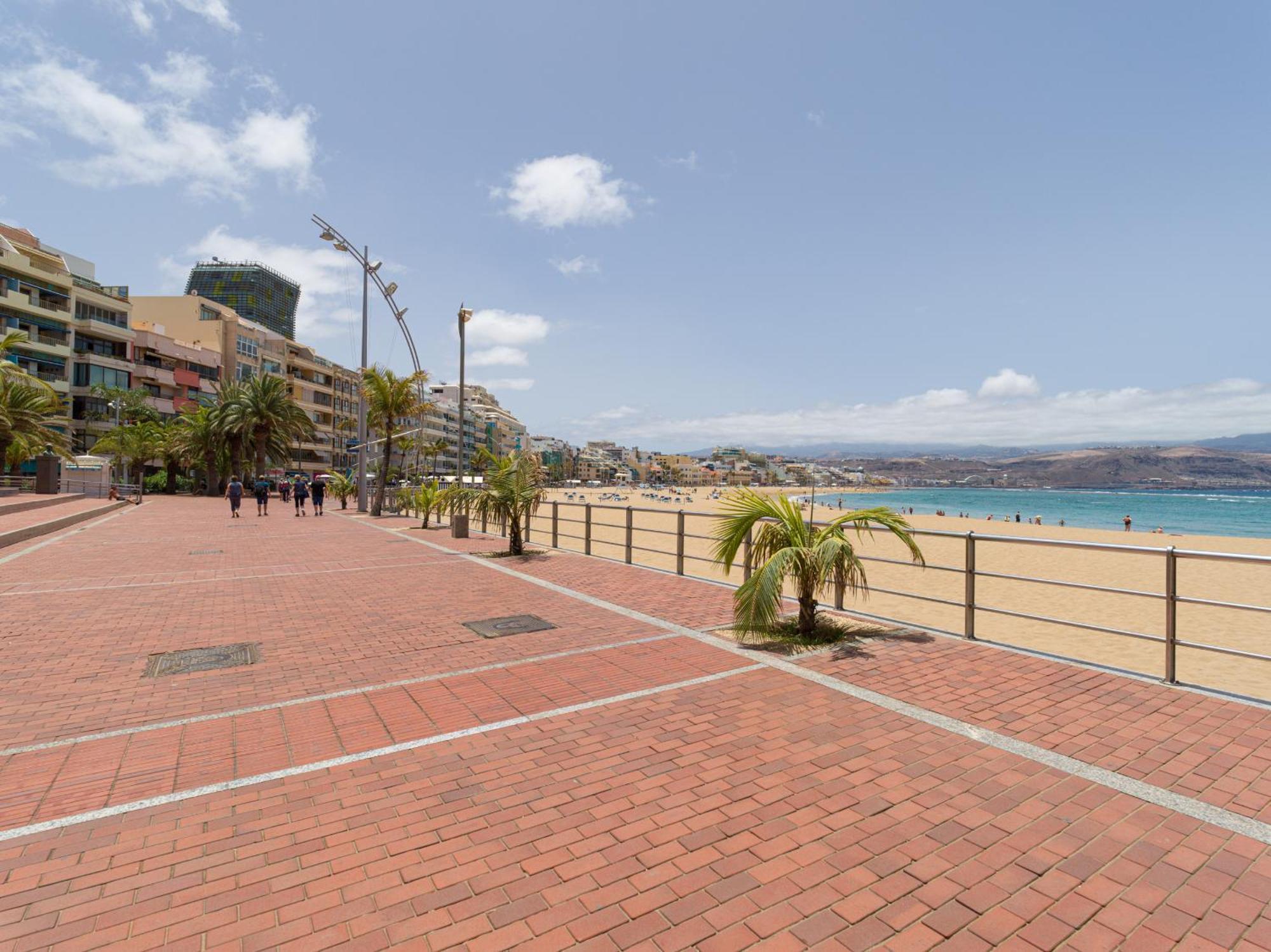 Lighthouse Las Canteras By Canariasgetaway